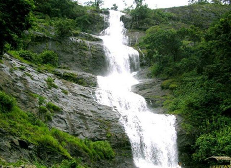 Cheeyappara-Waterfalls-Munnar-2.jpg