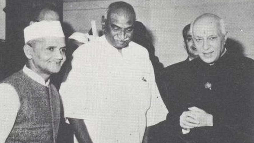 (L-R) Lal Bahadur Shastri, K. Kamaraj and Jawaharlal Nehru